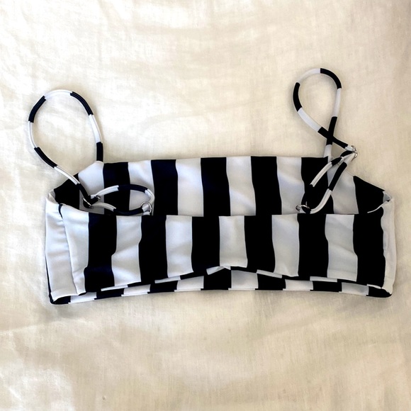 Mikoh top black and white stripe size medium - Picture 2 of 3